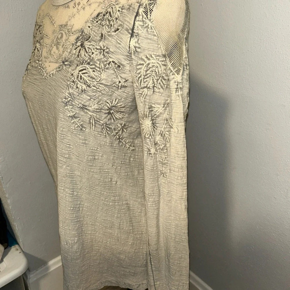 Free People Micha Embellished Mesh Embroidered Long Sleeve Tee Top S $98 - Picture 2 of 6